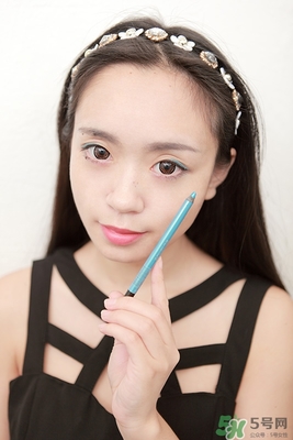 ֲ������ɫ֮Ϳ���߱�ɫ�� ֲ������ɫ֮Ϳ���߱���ɫ